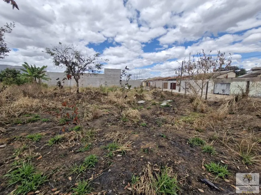 Foto 8 de Terreno / Lote à venda em Aparecida De Goiania - GO