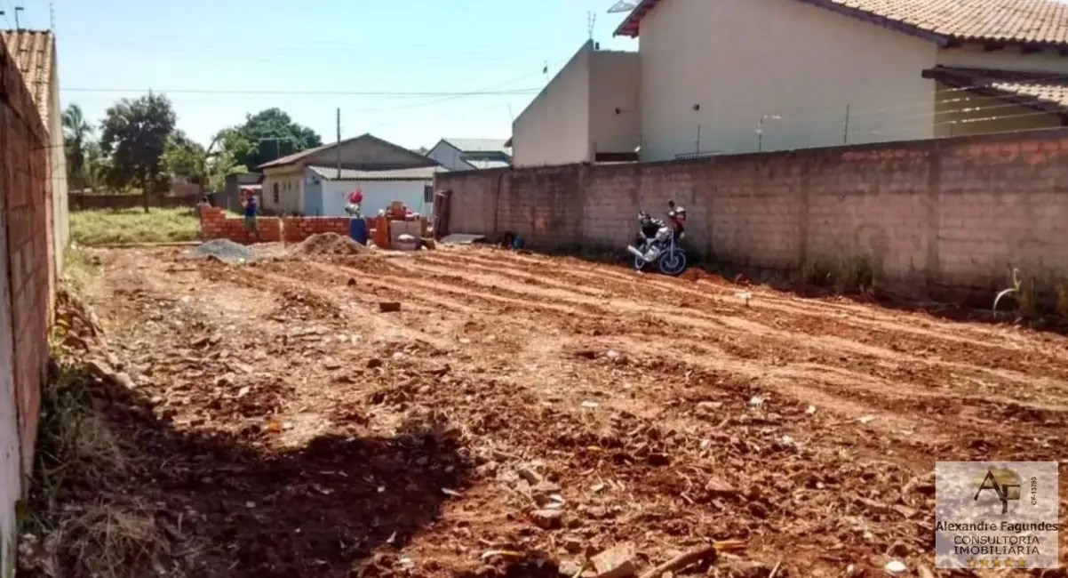 Foto 1 de Terreno / Lote à venda em Aparecida De Goiania - GO