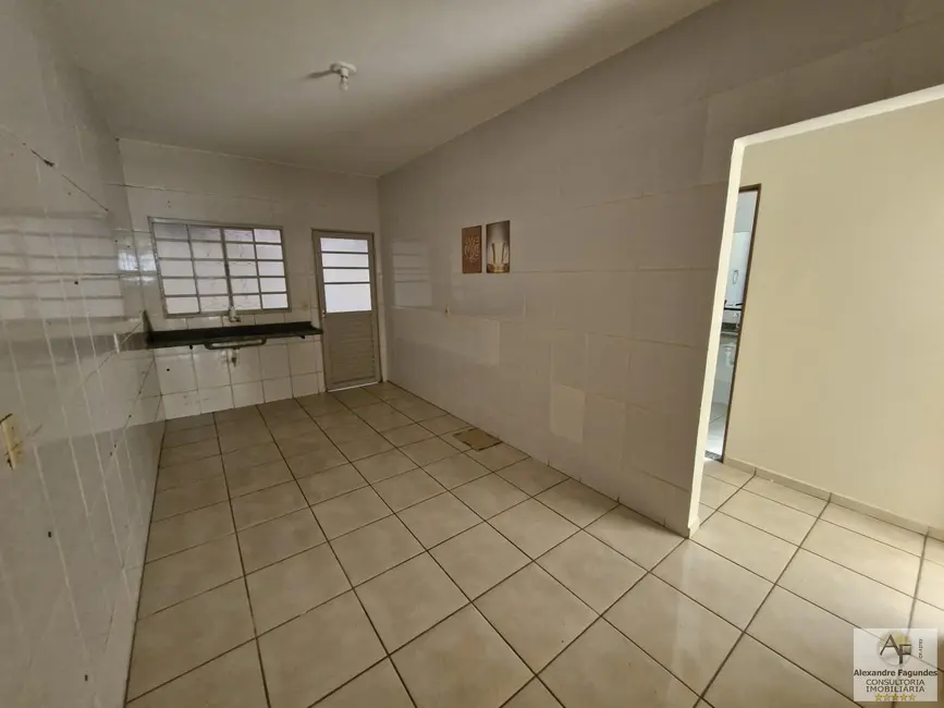Foto 3 de Casa com 3 quartos à venda, 96m2 em Aparecida De Goiania - GO
