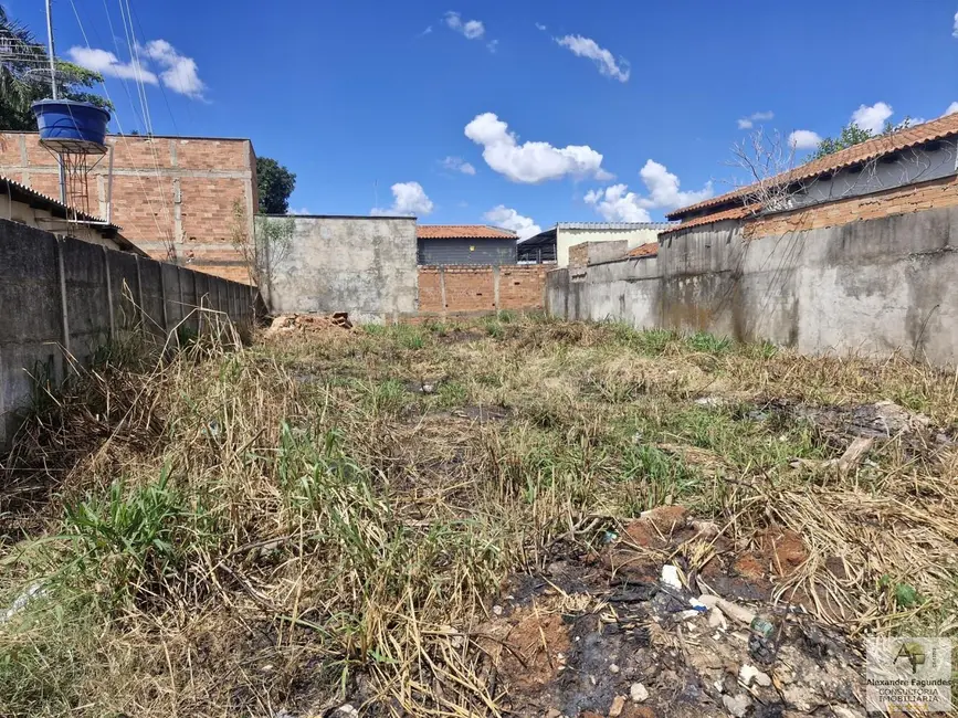Terreno / Lote à venda em Aparecida De Goiania - GO - imagem 3 Foto 3 de Terreno / Lote à venda em Aparecida De Goiania - GO