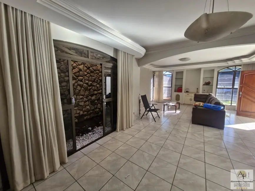 Casa com 3 quartos à venda, 262m2 em Goiania - GO - imagem 7 Foto 7 de Casa com 3 quartos à venda, 262m2 em Goiania - GO