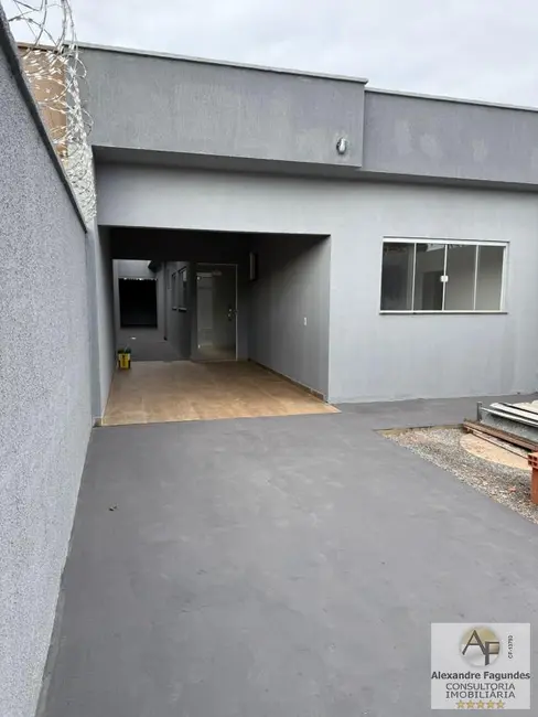 Foto 1 de Casa com 3 quartos à venda, 98m2 em Aparecida De Goiania - GO