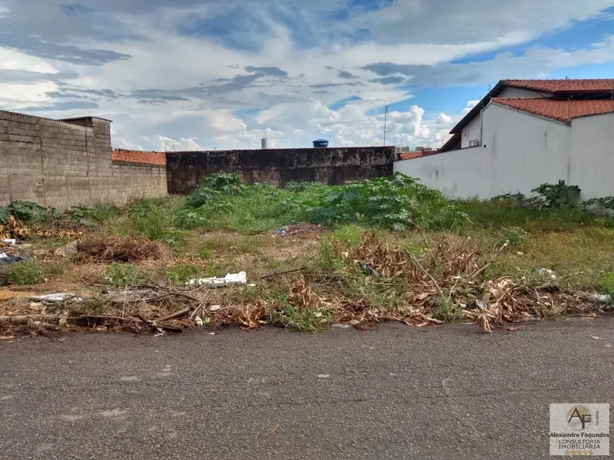 Foto 1 de Terreno / Lote à venda em Aparecida De Goiania - GO
