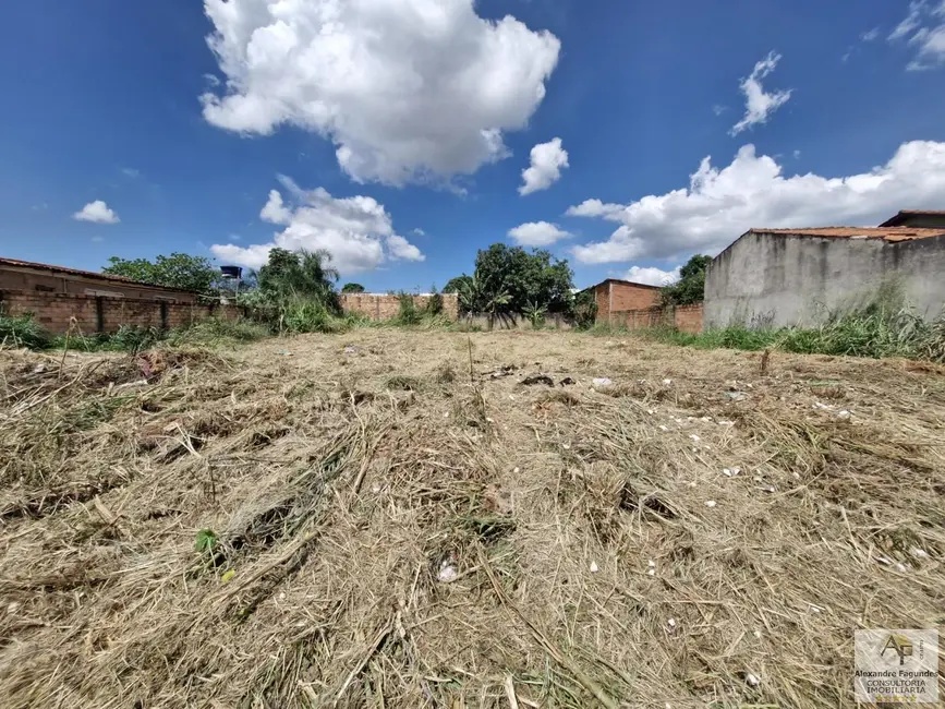 Foto 1 de Terreno / Lote à venda em Aparecida De Goiania - GO