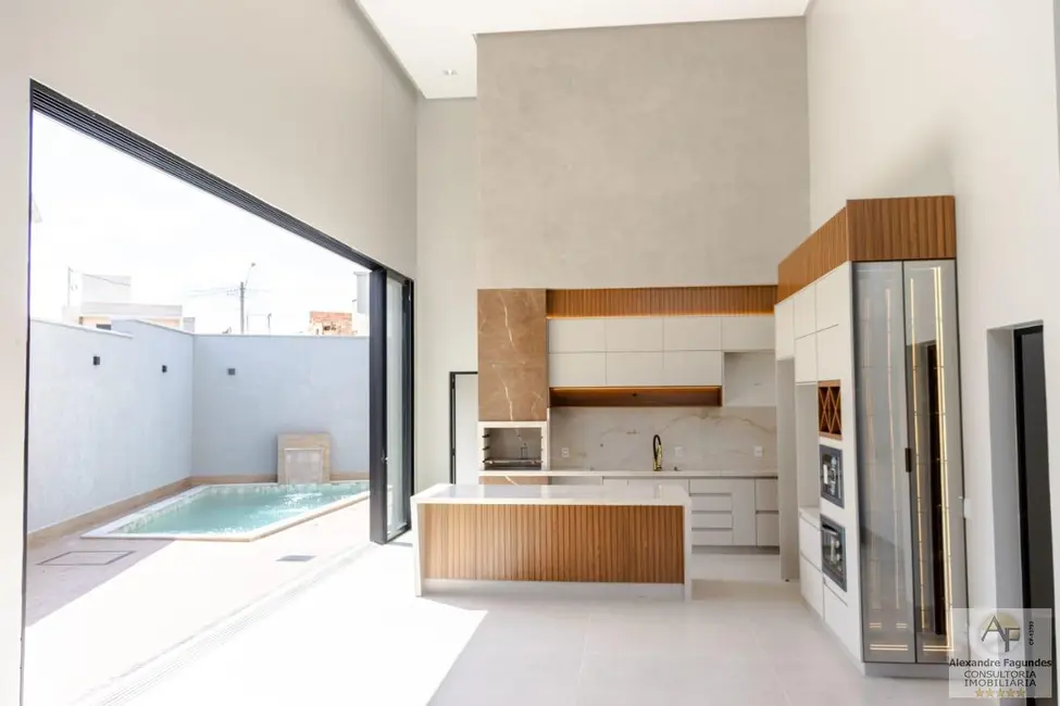 Casa de Condomínio com 4 quartos à venda, 236m2 em Senador Canedo - GO - imagem 4 Foto 4 de Casa de Condomínio com 4 quartos à venda, 236m2 em Senador Canedo - GO