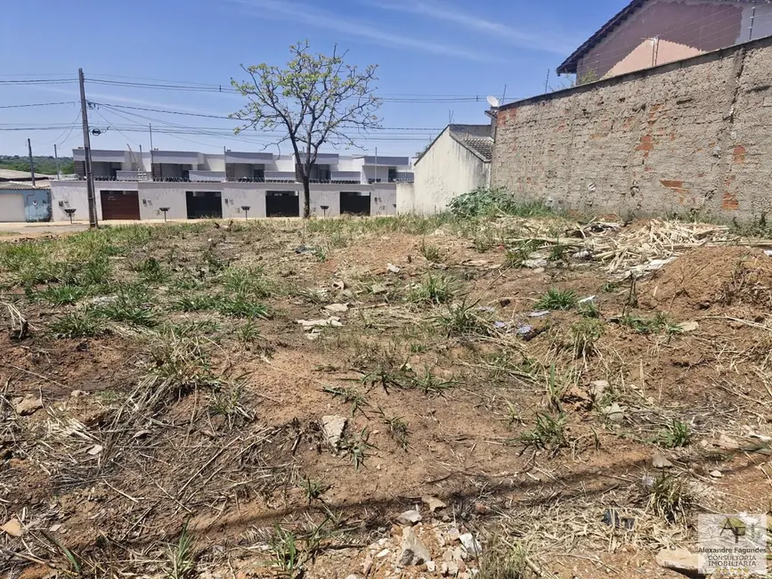 Foto 8 de Terreno / Lote à venda em Aparecida De Goiania - GO