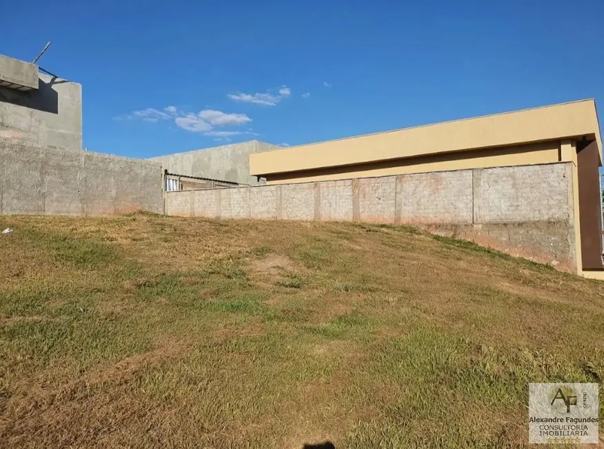 Terreno / Lote à venda em Senador Canedo - GO - imagem 8 Foto 8 de Terreno / Lote à venda em Senador Canedo - GO