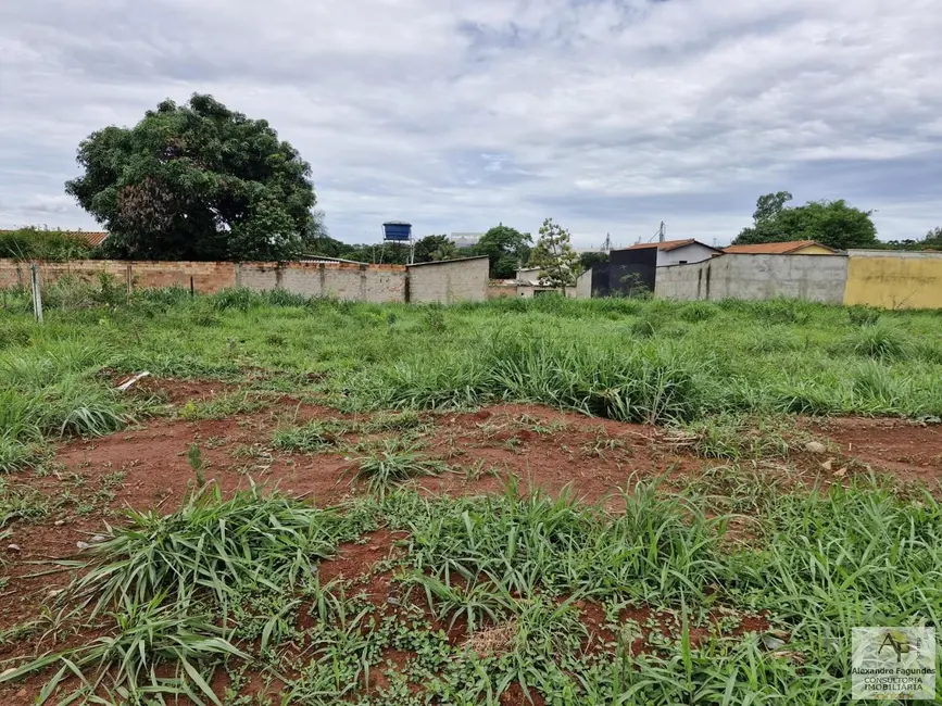 Foto 2 de Terreno / Lote à venda em Aparecida De Goiania - GO
