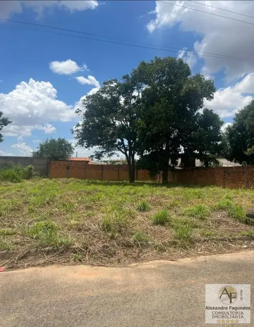 Foto 2 de Terreno / Lote à venda em Goiania - GO