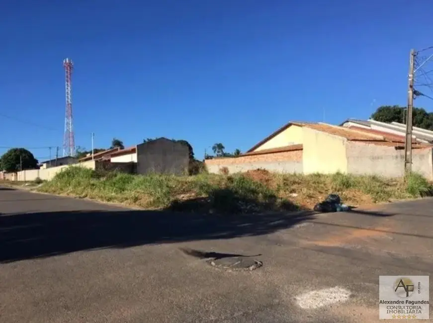 Foto 1 de Terreno / Lote à venda em Aparecida De Goiania - GO
