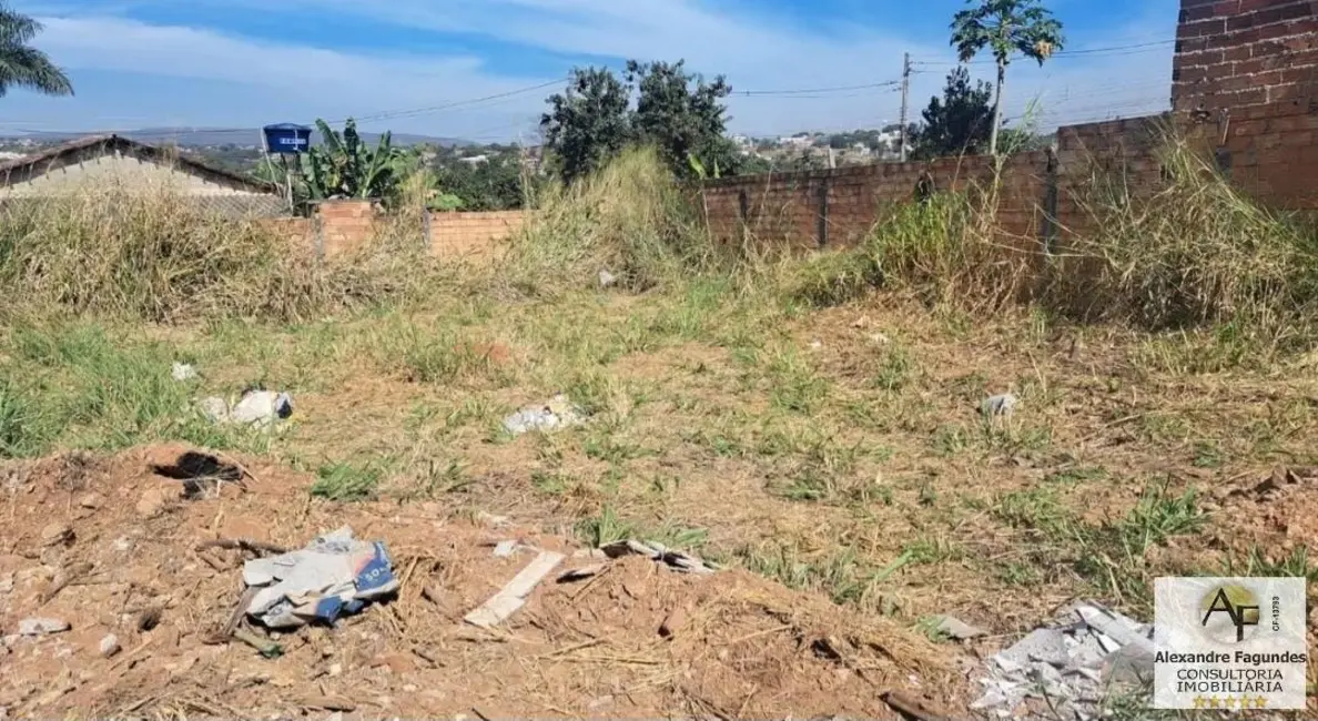Foto 1 de Terreno / Lote à venda em Aparecida De Goiania - GO