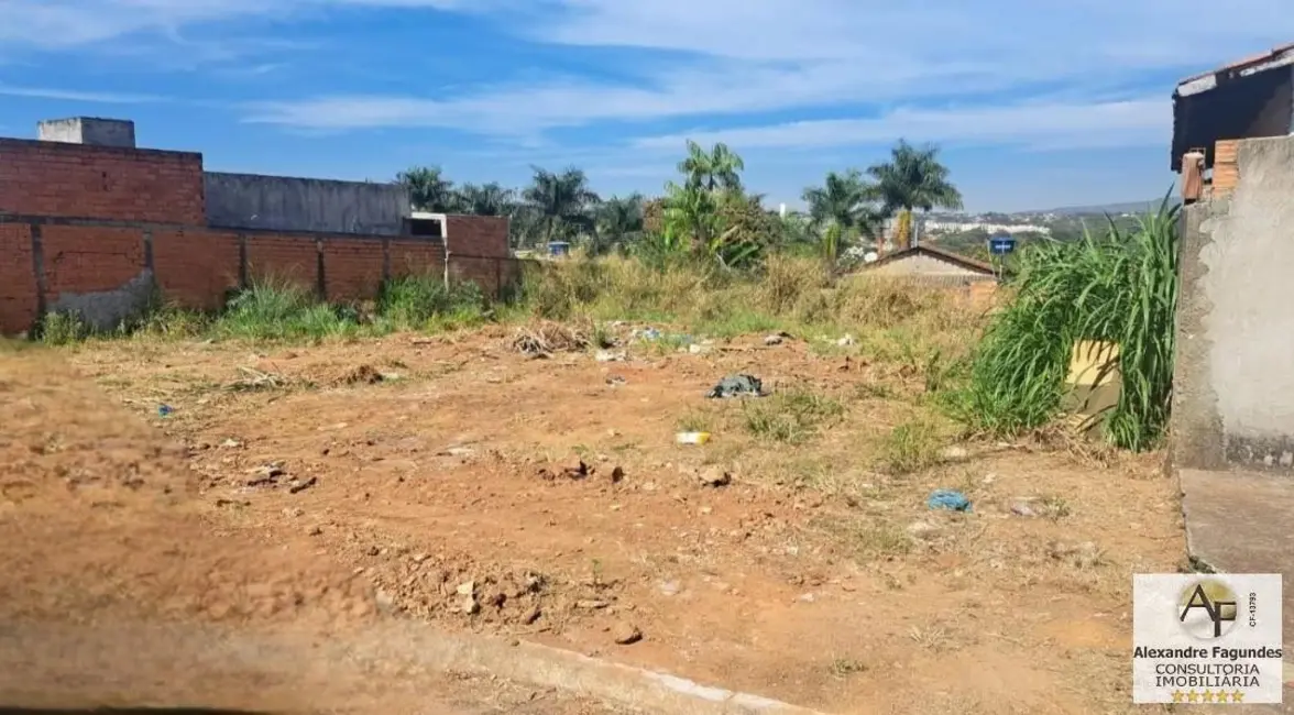 Foto 3 de Terreno / Lote à venda em Aparecida De Goiania - GO