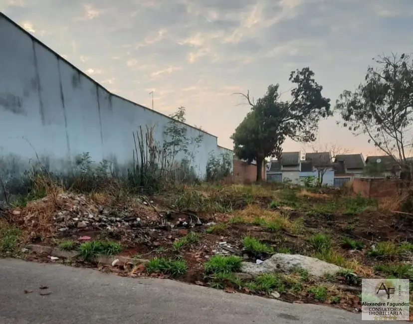 Foto 2 de Terreno / Lote à venda em Aparecida De Goiania - GO