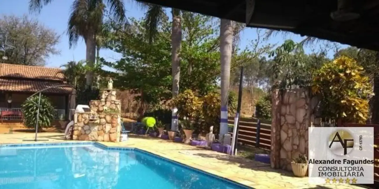 Foto 2 de Chácara à venda em Aparecida De Goiania - GO