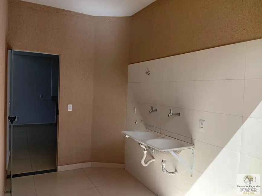 Foto 3 de Casa de Condomínio com 3 quartos à venda, 150m2 em Aragoiania - GO
