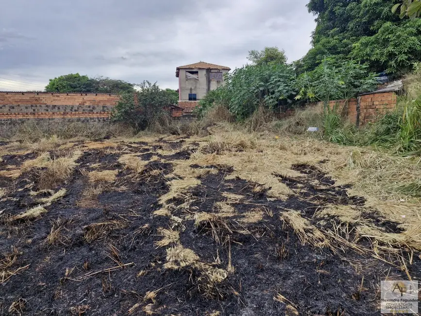 Foto 8 de Terreno / Lote à venda em Aparecida De Goiania - GO