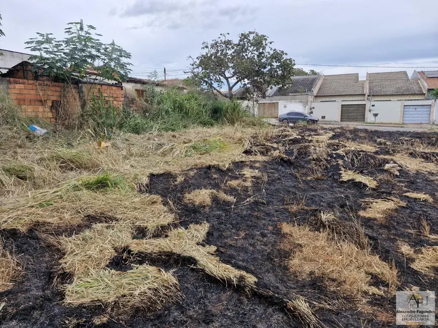 Foto 3 de Terreno / Lote à venda em Aparecida De Goiania - GO