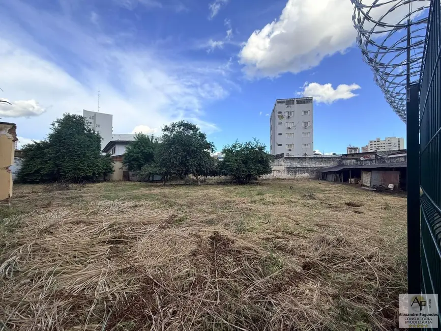 Foto 1 de Terreno / Lote à venda em Goiania - GO