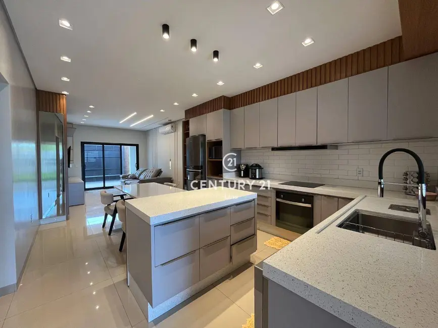 Foto 1 de Casa com 3 quartos à venda, 315m2 em Residencial Parque Alvorada, Cacoal - RO