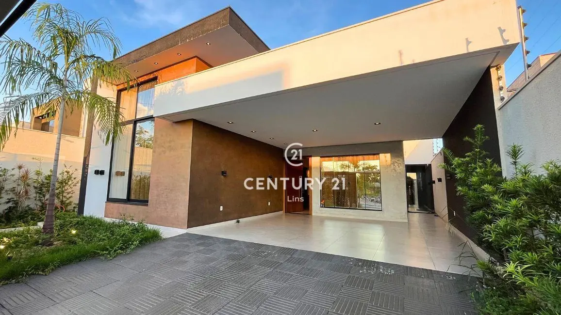 Casa com 3 quartos à venda, 300m2 em Cacoal - RO - imagem 3 Foto 3 de Casa com 3 quartos à venda, 300m2 em Cacoal - RO