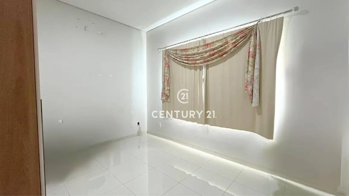 Casa com 3 quartos à venda, 360m2 em Cacoal - RO - imagem 8 Foto 8 de Casa com 3 quartos à venda, 360m2 em Cacoal - RO