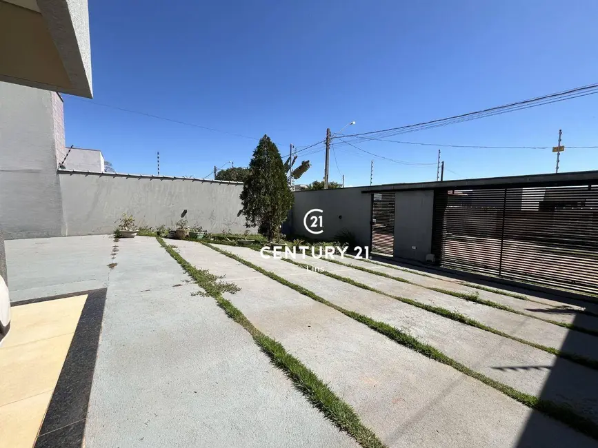 Foto 2 de Casa com 4 quartos à venda, 432m2 em Sete de Setembro, Cacoal - RO