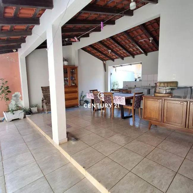 Casa com 4 quartos à venda, 480m2 em Cacoal - RO - imagem 5 Foto 5 de Casa com 4 quartos à venda, 480m2 em Cacoal - RO