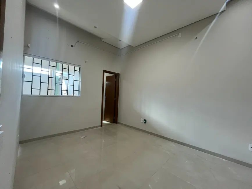 Casa com 3 quartos à venda, 168m2 em Morada do Bosque, Cacoal - RO - imagem 3 Foto 3 de Casa com 3 quartos à venda, 168m2 em Morada do Bosque, Cacoal - RO