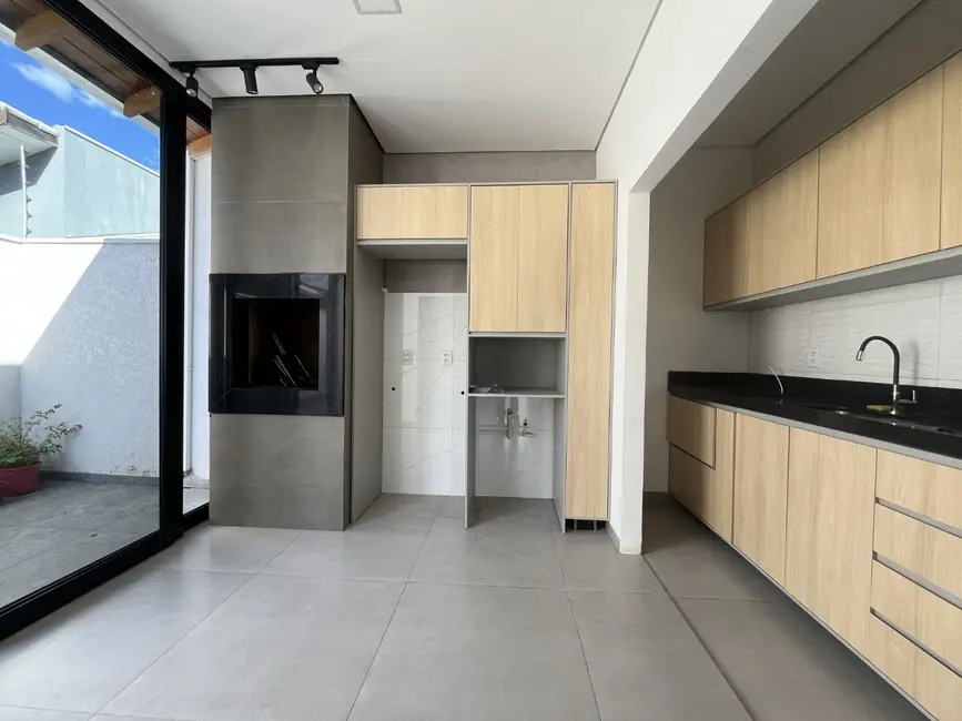 Casa com 3 quartos à venda, 180m2 em Morada do Bosque, Cacoal - RO - imagem 4 Foto 4 de Casa com 3 quartos à venda, 180m2 em Morada do Bosque, Cacoal - RO
