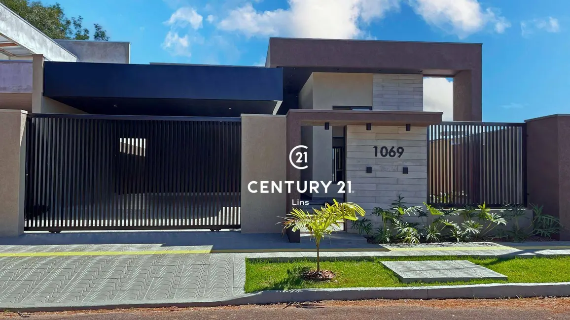 Casa com 3 quartos à venda, 300m2 em Cacoal - RO - imagem 2 Foto 2 de Casa com 3 quartos à venda, 300m2 em Cacoal - RO