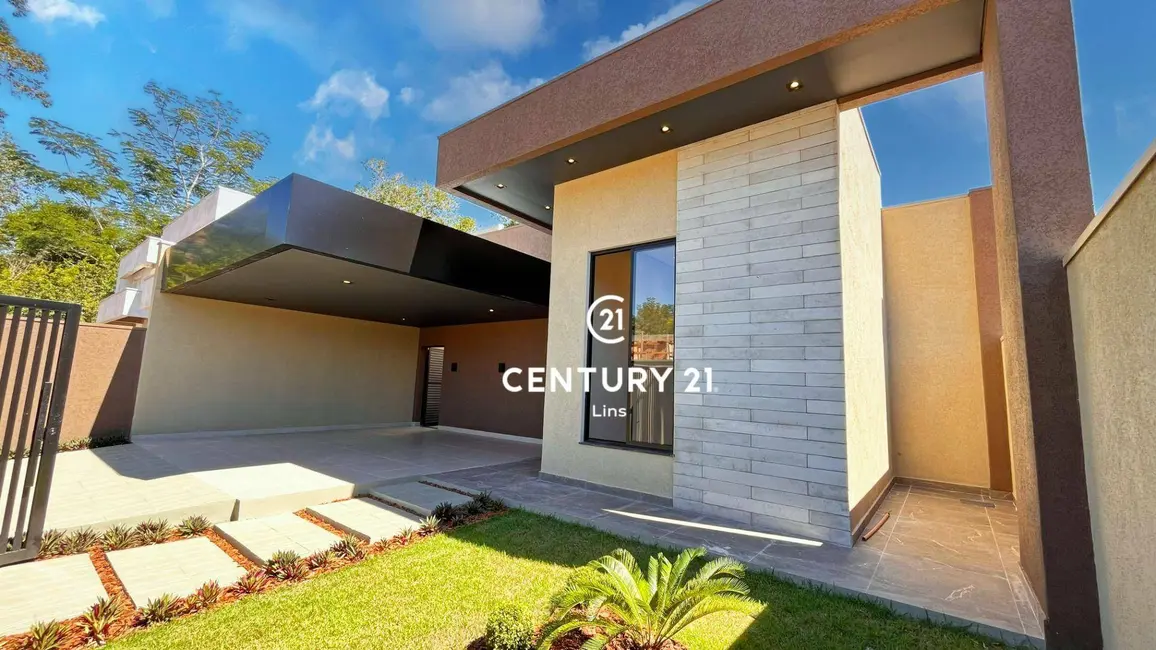 Casa com 3 quartos à venda, 300m2 em Cacoal - RO - imagem 1 Foto 1 de Casa com 3 quartos à venda, 300m2 em Cacoal - RO