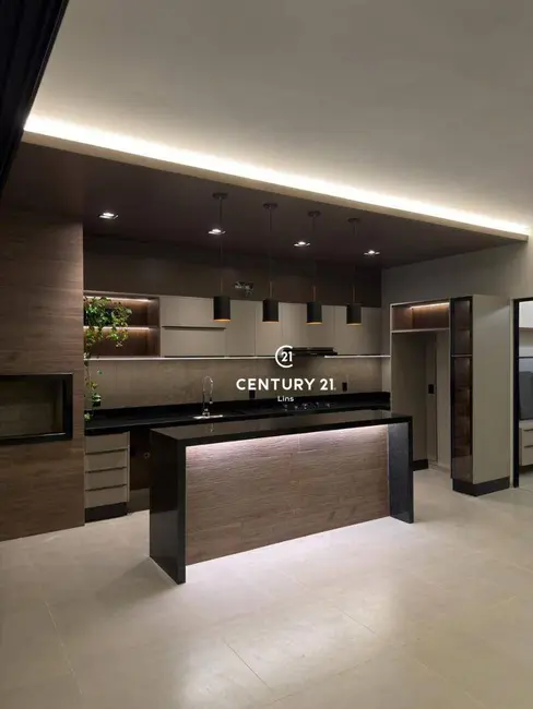 Casa com 3 quartos à venda, 300m2 em Cacoal - RO - imagem 8 Foto 8 de Casa com 3 quartos à venda, 300m2 em Cacoal - RO