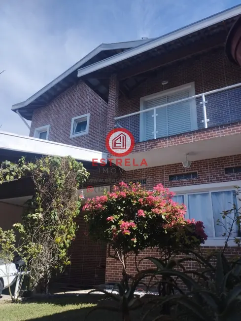 Foto 7 de Casa com 4 quartos à venda, 275m2 em Loteamento Villa Branca, Jacarei - SP