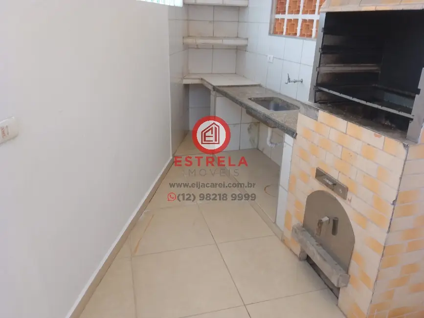 Foto 2 de Casa com 3 quartos à venda, 143m2 em Conjunto São Benedito, Jacarei - SP