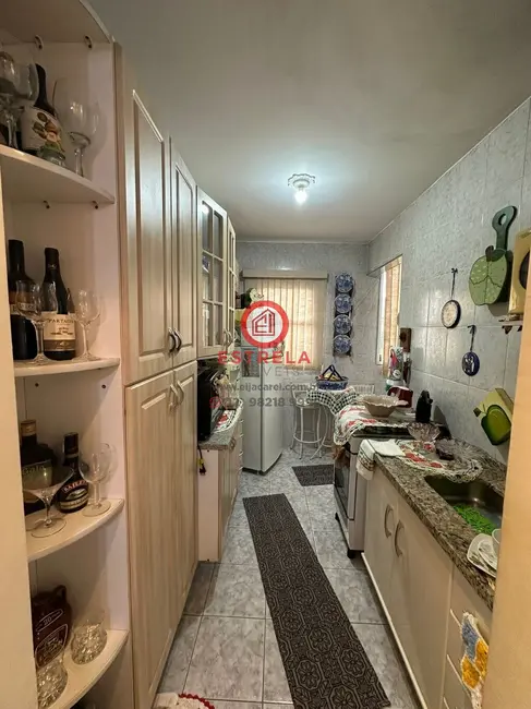 Foto 4 de Apartamento com 2 quartos à venda, 56m2 em Parque Santo Antônio, Jacarei - SP