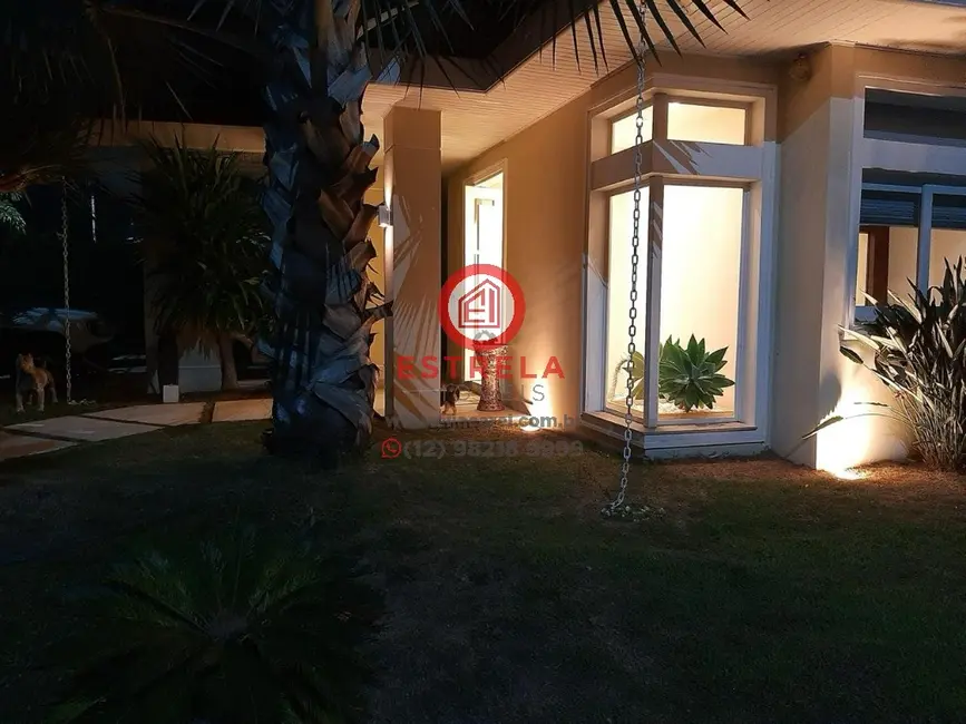 Casa de Condomínio com 5 quartos à venda e para alugar, 350m2 em Jacarei - SP - imagem 3 Foto 3 de Casa de Condomínio com 5 quartos à venda e para alugar, 350m2 em Jacarei - SP