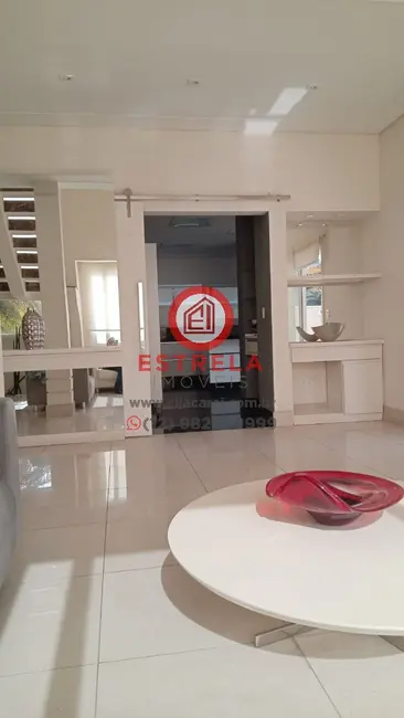 Casa de Condomínio com 5 quartos à venda e para alugar, 350m2 em Jacarei - SP - imagem 4 Foto 4 de Casa de Condomínio com 5 quartos à venda e para alugar, 350m2 em Jacarei - SP