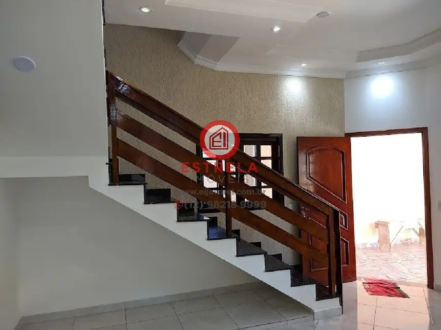 Foto 1 de Casa com 5 quartos à venda e para alugar, 310m2 em Residencial Santa Paula, Jacarei - SP