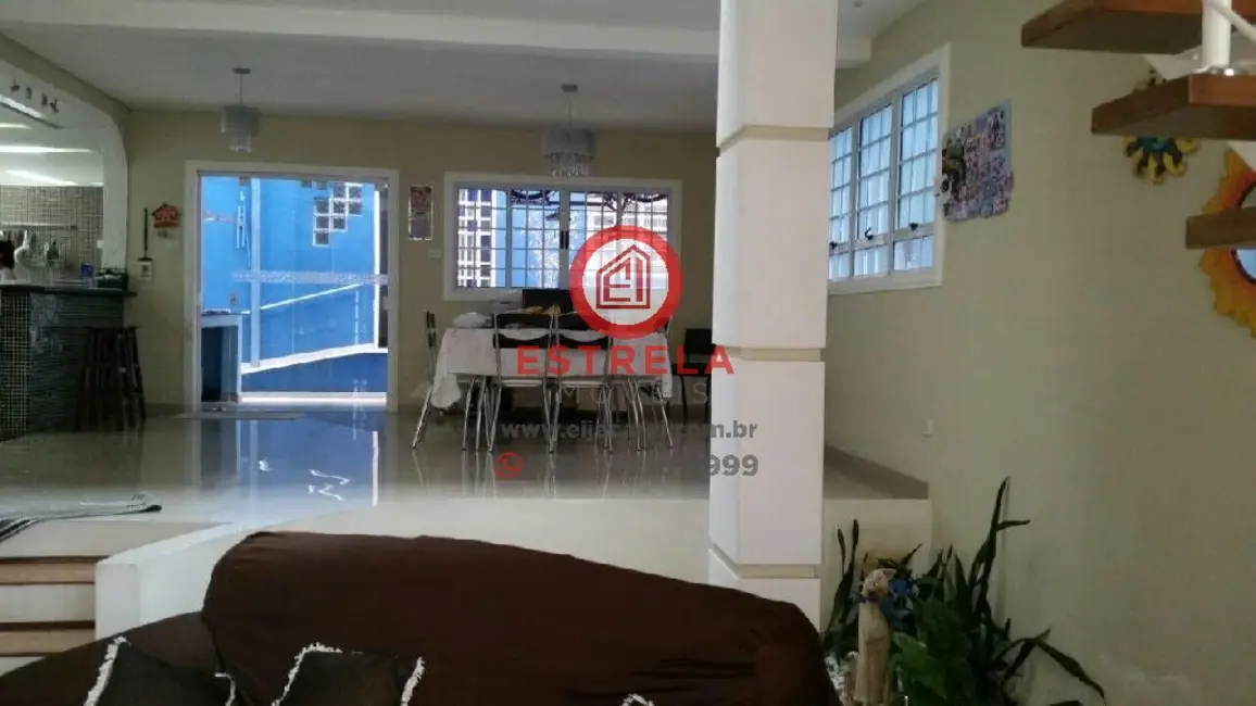Foto 5 de Casa com 3 quartos à venda, 270m2 em Jardim Terras de São João, Jacarei - SP
