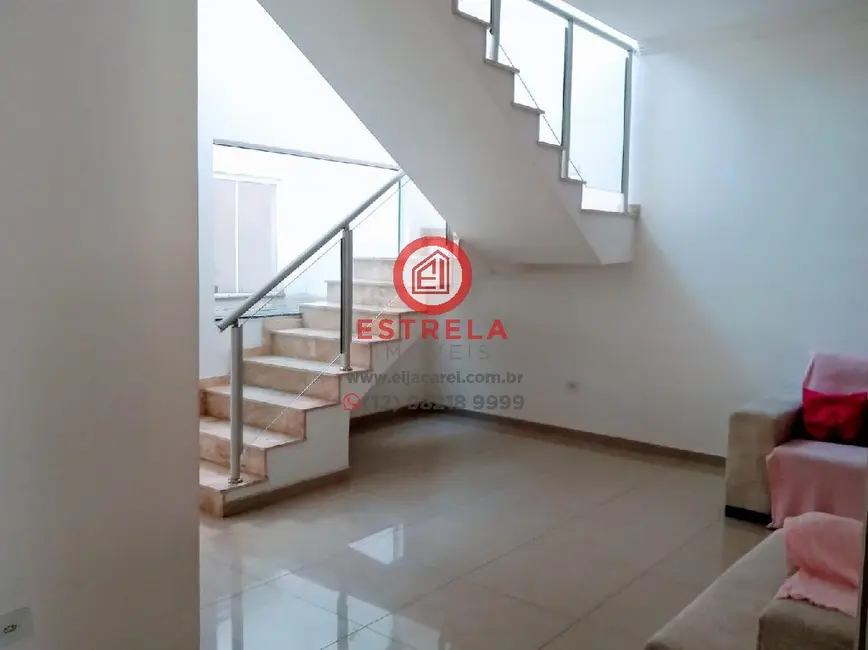 Foto 2 de Casa com 2 quartos à venda, 250m2 em Jardim Mesquita, Jacarei - SP