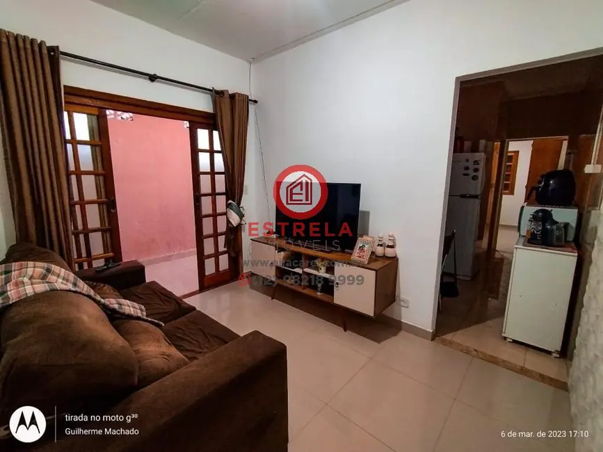 Foto 4 de Casa com 2 quartos à venda, 90m2 em Jardim Maria Amélia, Jacarei - SP