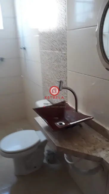 Foto 8 de Casa com 2 quartos à venda, 170m2 em Loteamento Villa Branca, Jacarei - SP