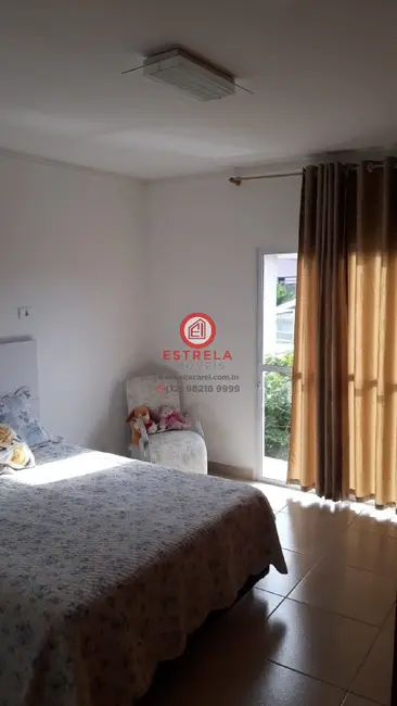 Foto 9 de Casa com 2 quartos à venda, 170m2 em Loteamento Villa Branca, Jacarei - SP