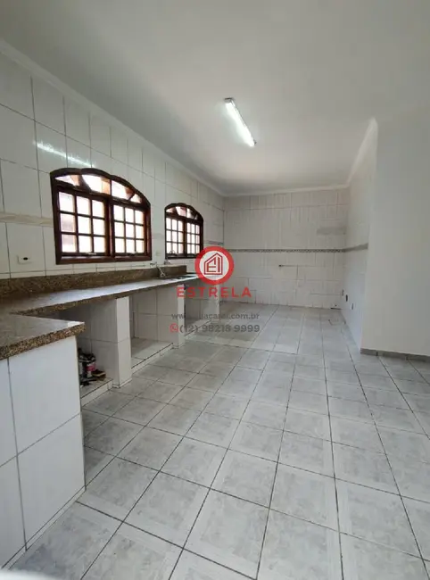 Foto 2 de Casa com 4 quartos à venda, 330m2 em Jardim América, Jacarei - SP