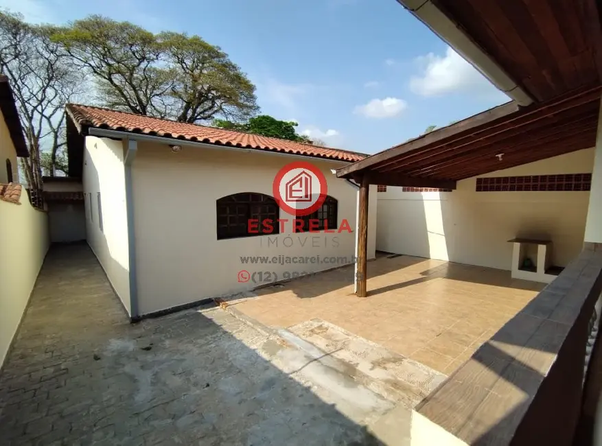 Foto 4 de Casa com 4 quartos à venda, 330m2 em Jardim América, Jacarei - SP