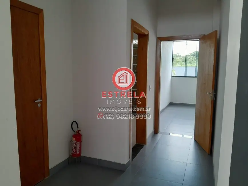 Armazém / Galpão para alugar, 800m2 em Rio Abaixo, Jacarei - SP - imagem 8 Foto 8 de Armazém / Galpão para alugar, 800m2 em Rio Abaixo, Jacarei - SP