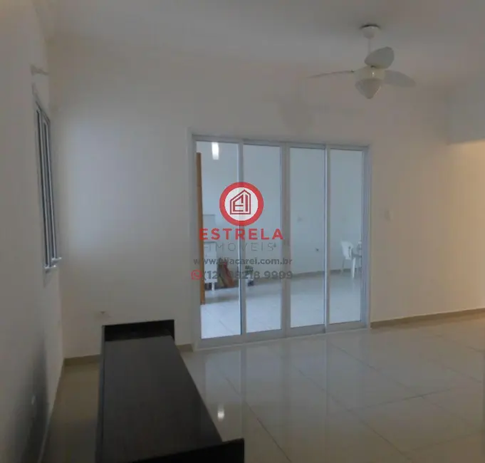 Foto 5 de Casa com 3 quartos à venda, 151m2 em Jardim Siesta, Jacarei - SP