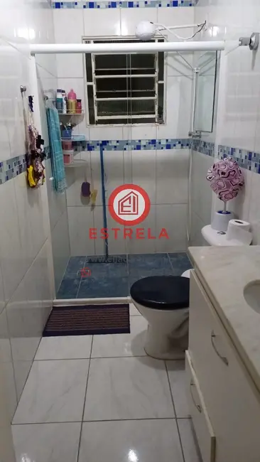 Foto 7 de Casa com 2 quartos à venda, 120m2 em Jardim Santa Marina, Jacarei - SP