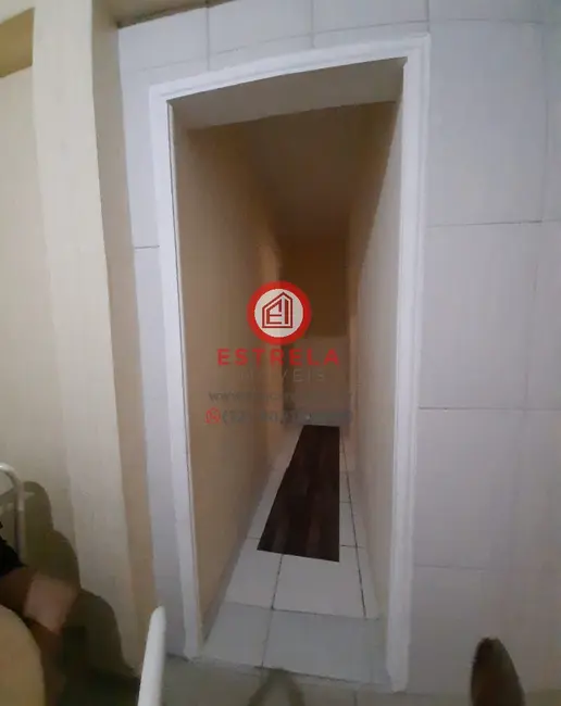 Foto 4 de Casa com 3 quartos à venda, 193m2 em Jardim Mesquita, Jacarei - SP