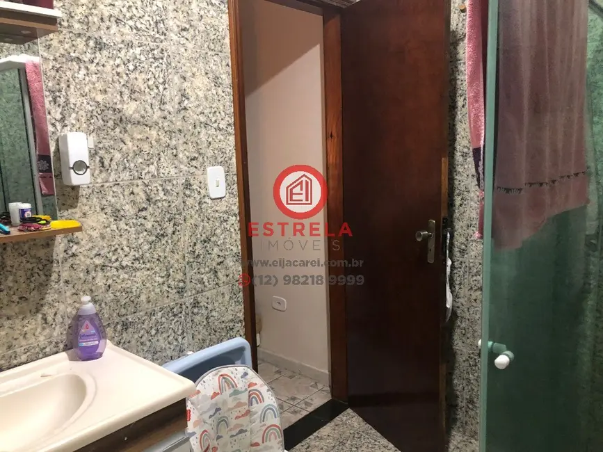 Foto 4 de Casa com 4 quartos à venda, 240m2 em Centro, Jacarei - SP